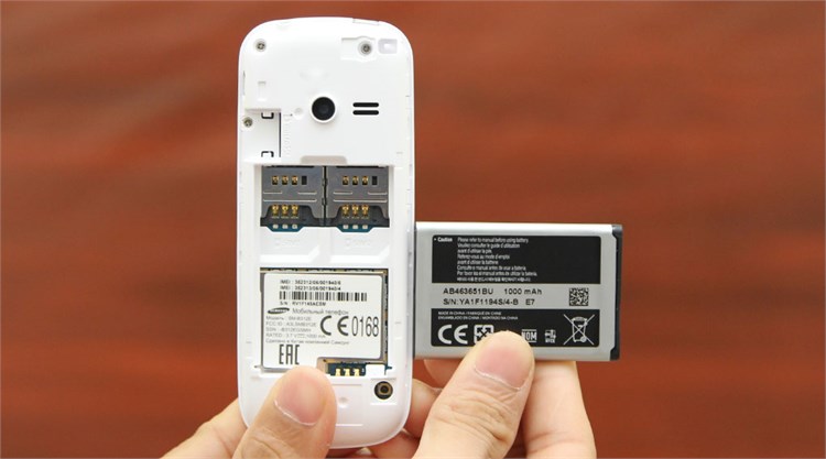 Điện thoại Samsung Brio