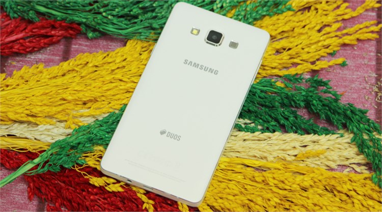 Điện thoại Samsung Galaxy A7