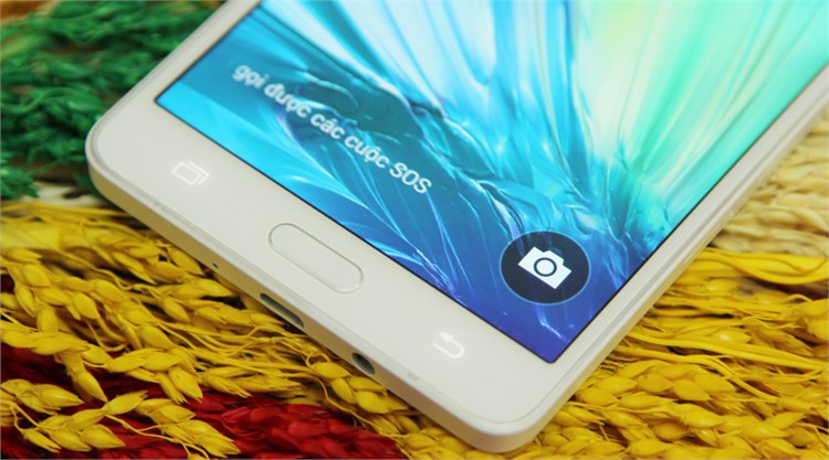 Điện thoại Samsung Galaxy A7