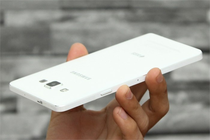 Điện thoại Samsung Galaxy A7