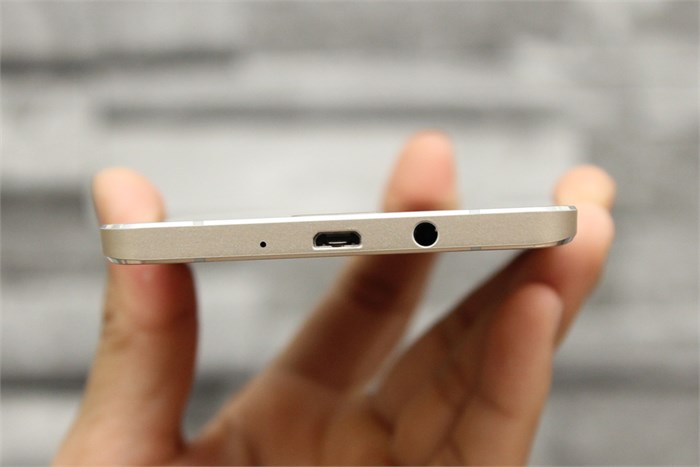 Điện thoại Samsung Galaxy A7