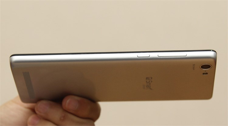 Điện thoại Q-Smart QS550T