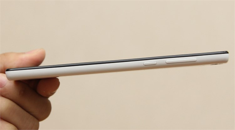 Điện thoại Q-Smart QS550T