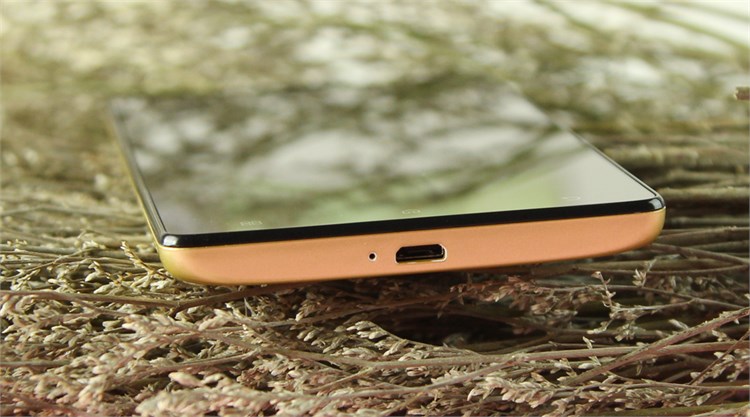 Điện thoại Q-Smart QS550T