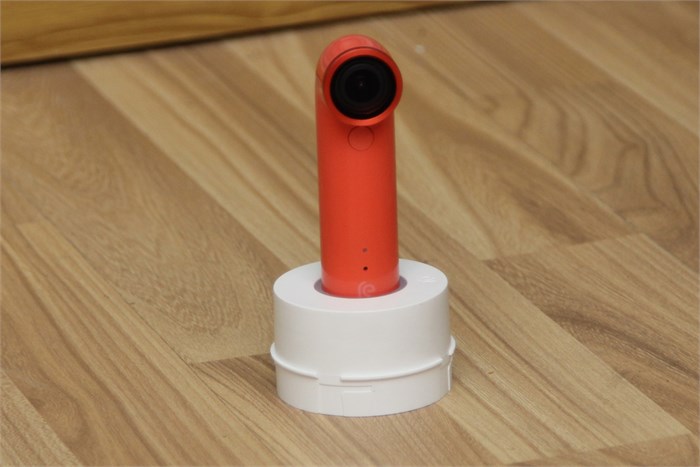Điện thoại HTC RE Camera