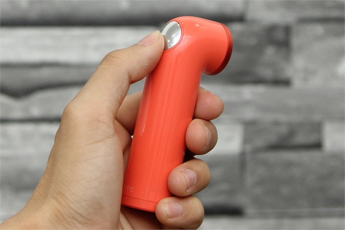 Điện thoại HTC RE Camera