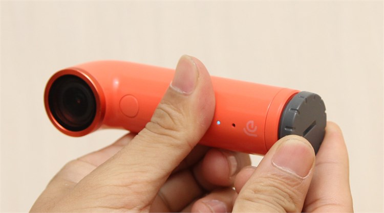 Điện thoại HTC RE Camera