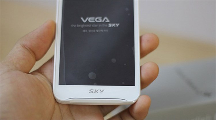 Điện thoại Sky A830