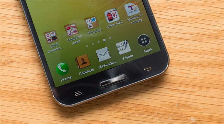 Điện thoại Sky A890