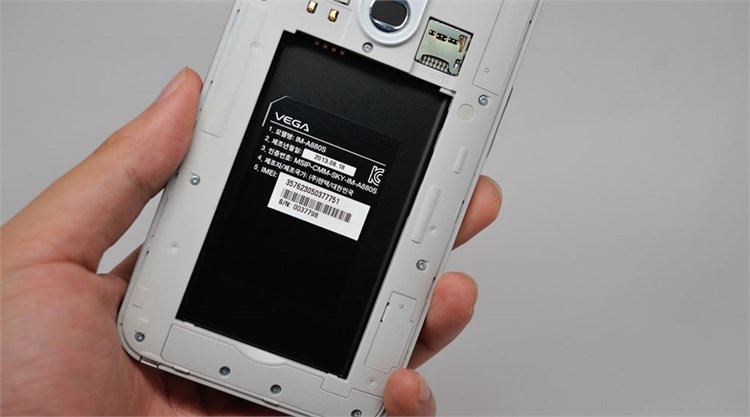 Điện thoại Sky A880