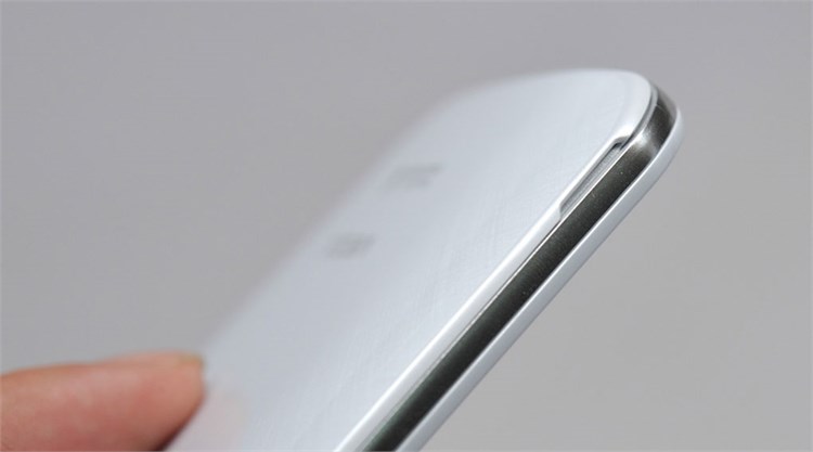 Điện thoại Sky A880