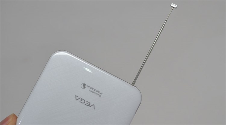 Điện thoại Sky A880