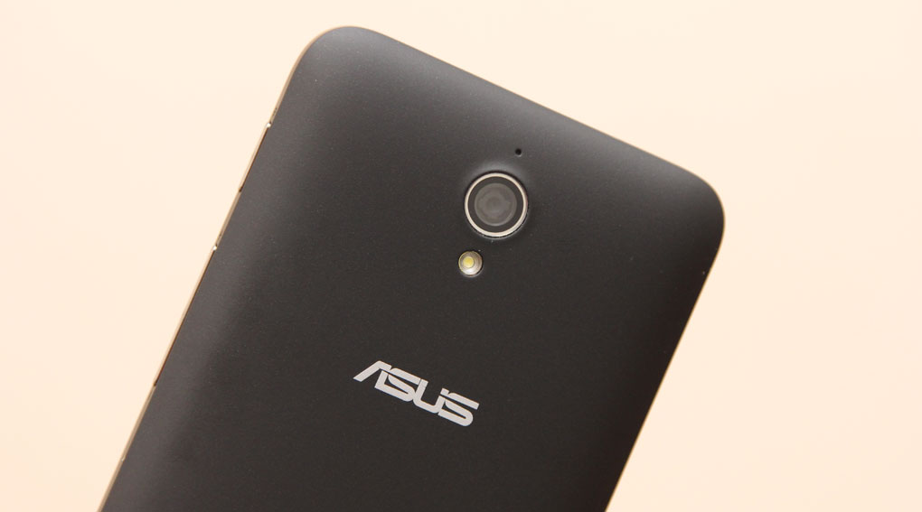 Khả năng chụp ảnh khá tốt với camera chính độ phân giải 5 MP.