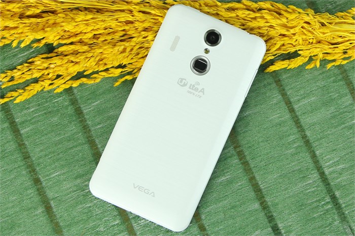 Điện thoại Pantech Vega Secret Up A900L