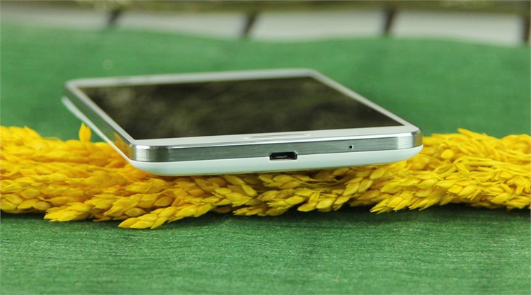 Điện thoại Pantech Vega Secret Up A900L