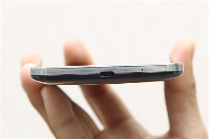 Điện thoại Pantech Vega Secret Up A900L