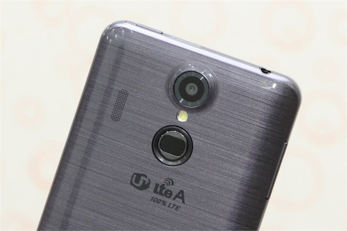 Điện thoại Pantech Vega Secret Up A900L