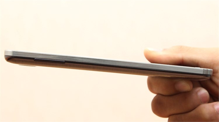 Điện thoại Pantech Vega Secret Up A900L