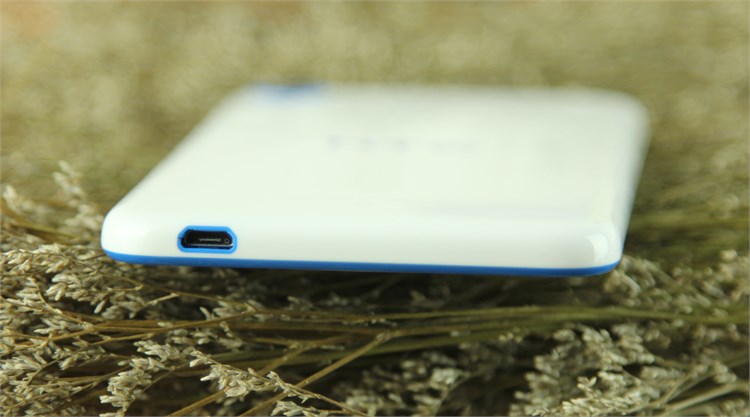 Điện thoại HTC Desire 820Q