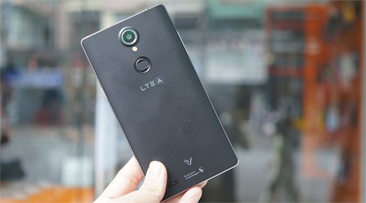 Điện thoại Sky A920S