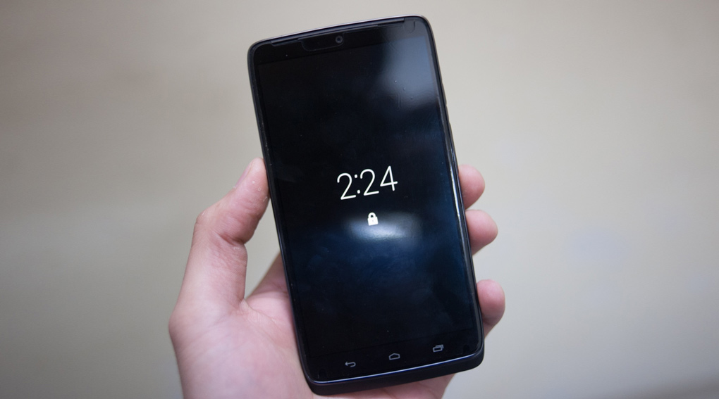 Điện thoại Motorola DROID Turbo