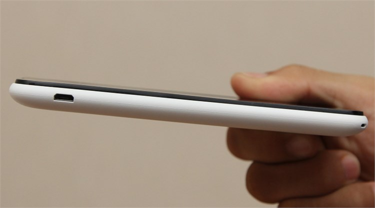 Điện thoại SONY XPERIA E4 DUAL Màu Trắng