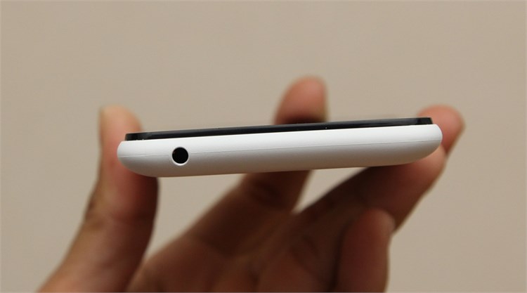 Điện thoại SONY XPERIA E4 DUAL Màu Trắng