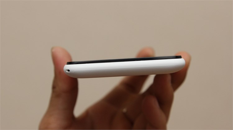 Điện thoại SONY XPERIA E4 DUAL Màu Trắng