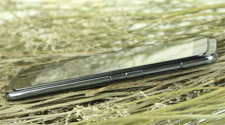 Điện thoại HTC Desire 526G Màu Đen