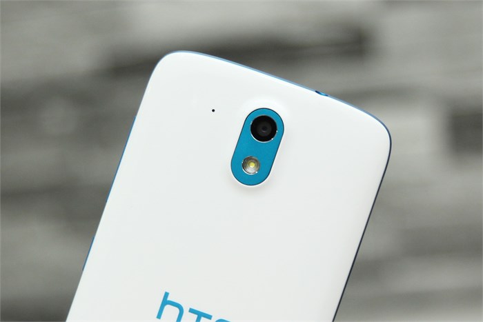 Điện thoại HTC Desire 526G Màu Trắng - Xanh