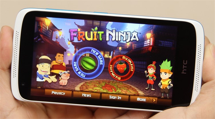 Điện thoại HTC Desire 526G Màu Trắng - Xanh