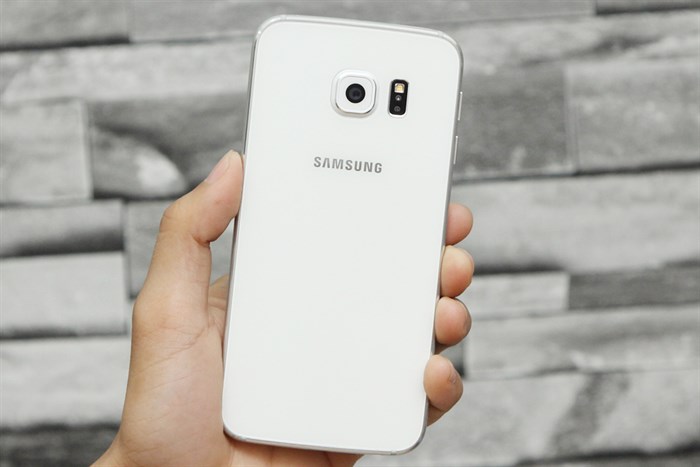Điện thoại Samsung Galaxy S6 Edge 32GB
