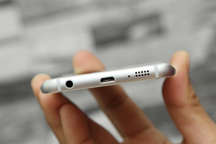 Điện thoại Samsung Galaxy S6 Edge 32GB