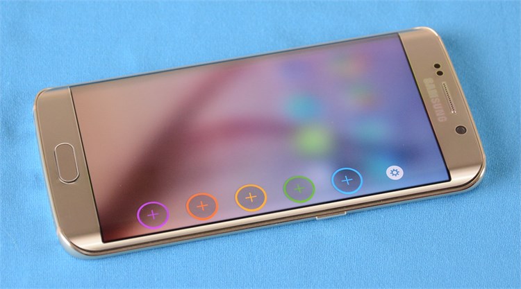 Điện thoại Samsung Galaxy S6 Edge 32GB Màu Vàng đồng