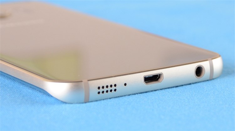 Điện thoại Samsung Galaxy S6 Edge 32GB Màu Vàng đồng