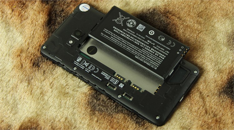 Điện thoại Microsoft Lumia 640