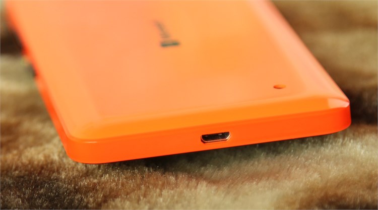 Điện thoại Microsoft Lumia 640