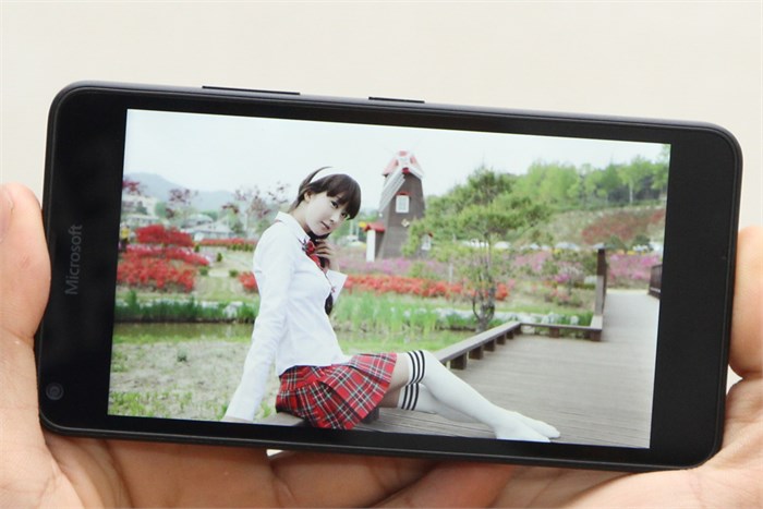 Điện thoại Microsoft Lumia 640