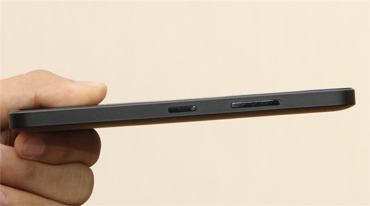 Điện thoại Microsoft Lumia 640