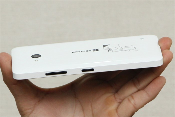 Điện thoại Microsoft Lumia 640