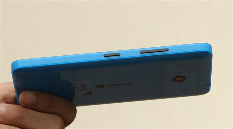 Điện thoại Microsoft Lumia 640