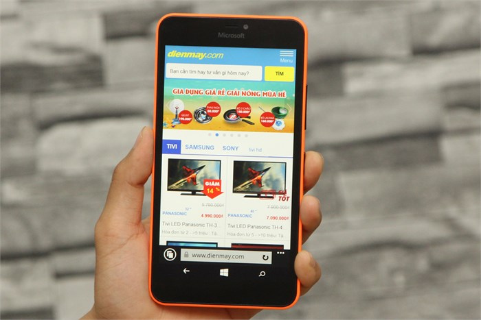 Điện thoại Microsoft Lumia 640 XL