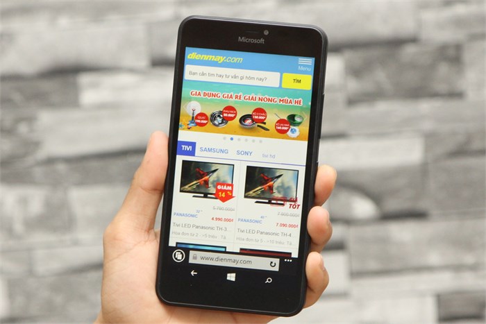 Điện thoại Microsoft Lumia 640 XL