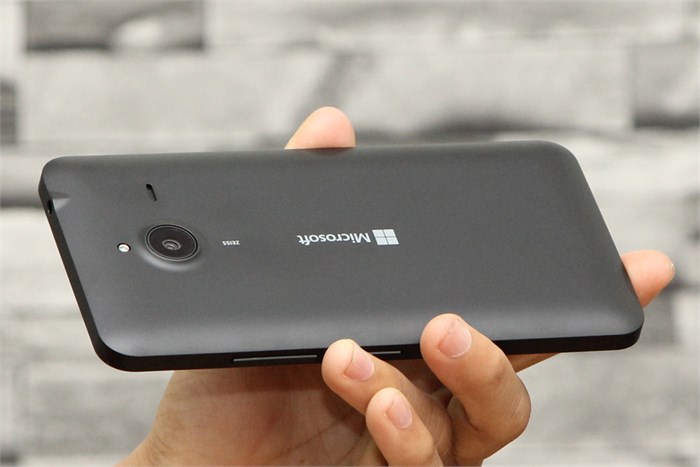 Điện thoại Microsoft Lumia 640 XL
