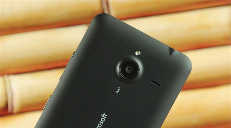 Điện thoại Microsoft Lumia 640 XL