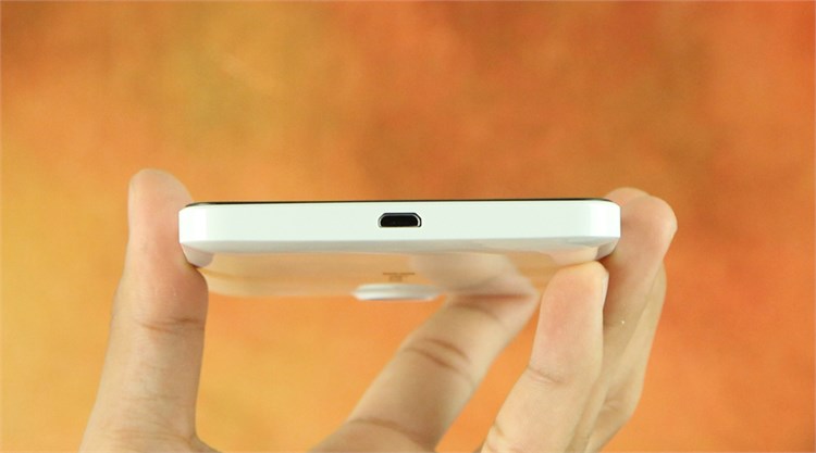 Điện thoại Microsoft Lumia 640 XL