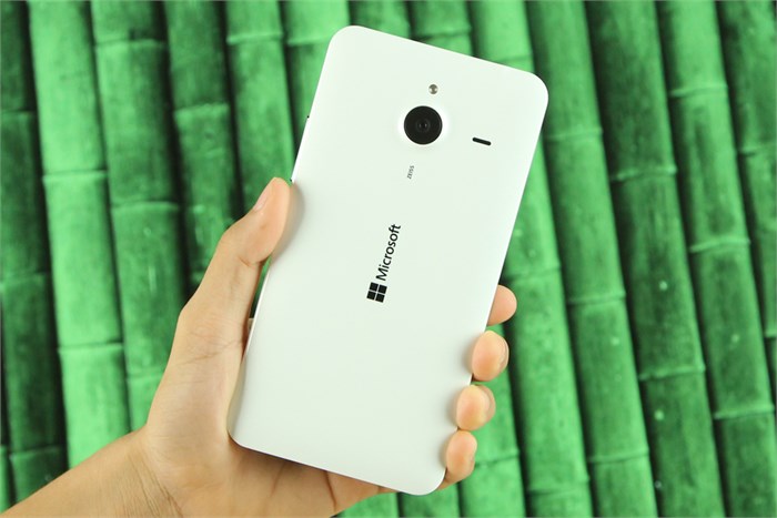 Điện thoại Microsoft Lumia 640 XL