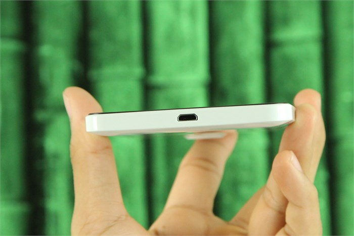 Điện thoại Microsoft Lumia 640 XL