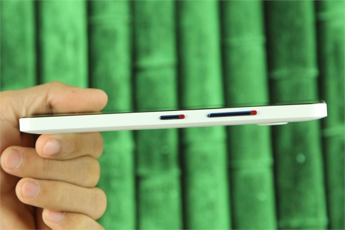 Điện thoại Microsoft Lumia 640 XL