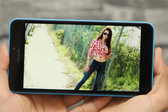 Điện thoại Microsoft Lumia 640 XL